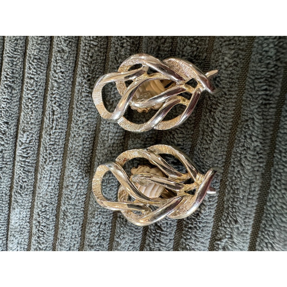 Vintage Sarah Cov Clip On Earrings‎ Silver Tone Abstract Swirl Statement